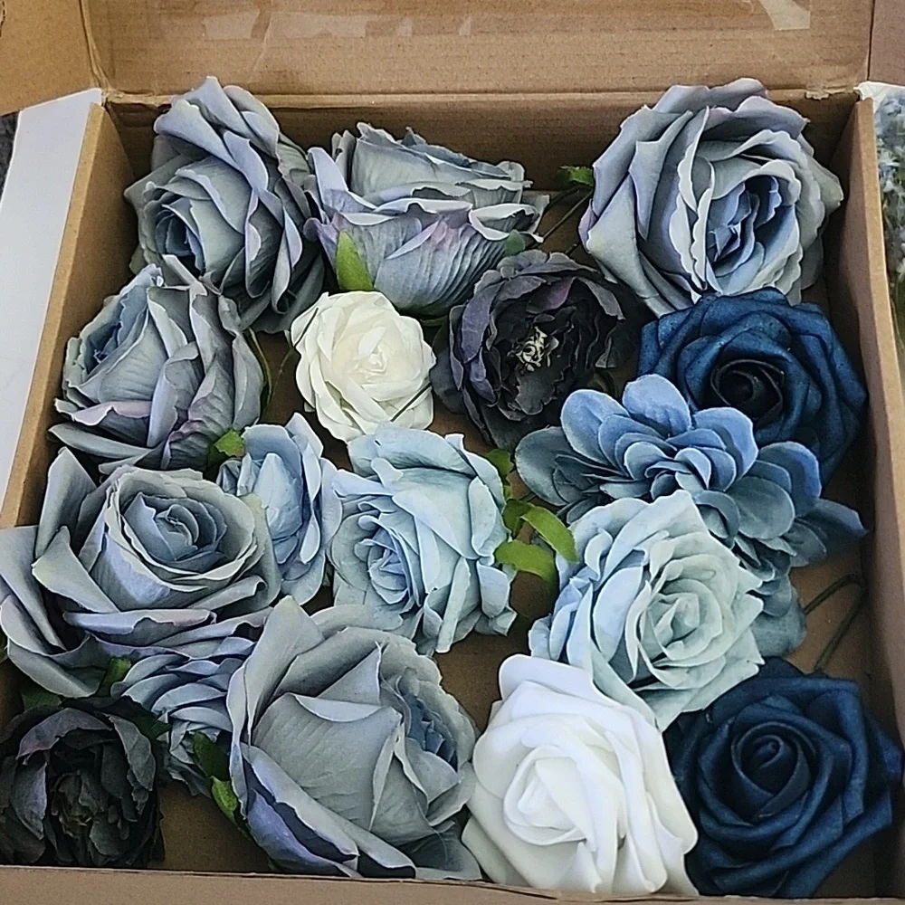 Forever Flowers bundle wedding roses and tulips - Picture 3 of 9